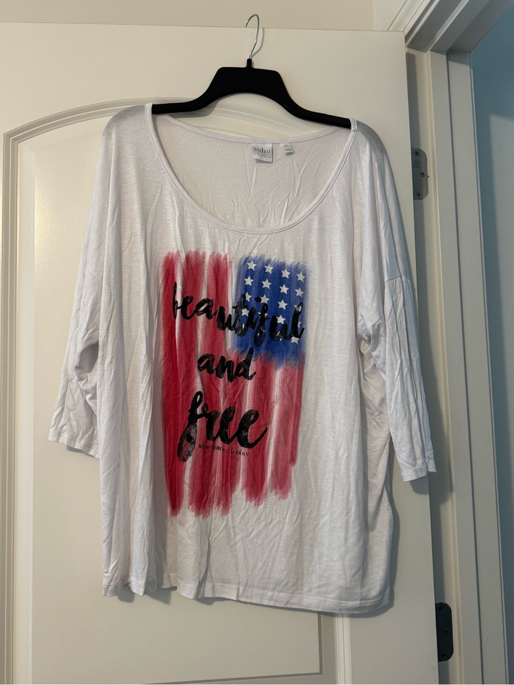 New York & Company White Short Sleeve Tee with Red & Blue Flag Graphic